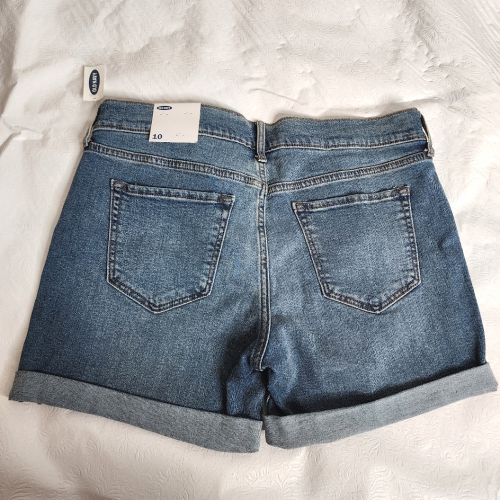 Old Navy Jean Shorts High Rise Medium Wash Blue Denim Women's Size 10 NWT - Picture 2 of 8
